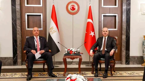 TBMM Başkanı Kurtulmuş ve Mısır Temsilcisi Badawy Görüştü