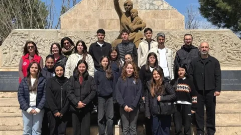 Köşklü Öğrenciler Şehitleri Anmak İçin Bir Araya Geldi