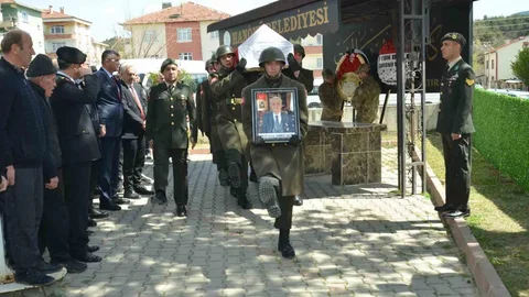 Kastamonu'da Kıbrıs Gazisi Uğurlandı