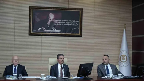 Kamu Yatırımları Toplantısı Erzurum'da Gerçekleşti