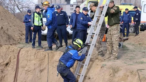 Kazakistan'da Göçük Olayı