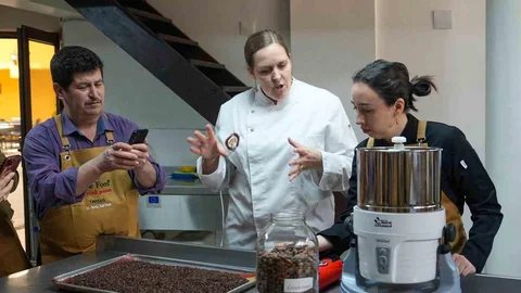 Tarsus'ta Çikolata Eğitimi Düzenlendi