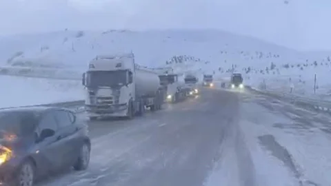 Kop Dağı Geçidi Ulaşıma Kapandı