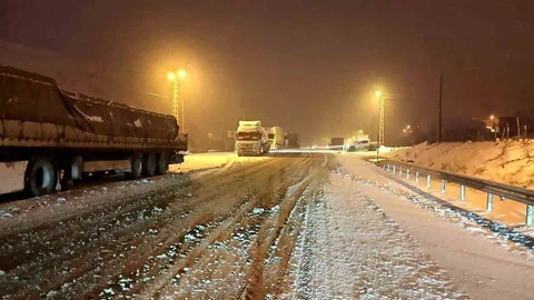 Kop Dağı Geçidi'nde Buzlanma Sorunu
