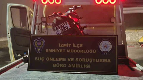 Kocaeli'de Tehlikeli Motosiklet Şovu