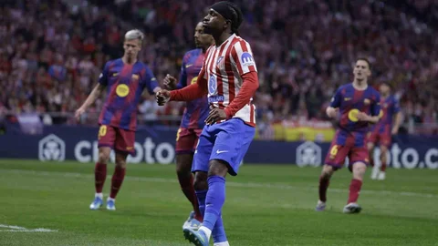 Atletico Madrid ve PSG Yarı Finale Yükseldi