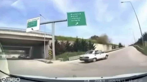 Bursa'da Ters Yönden Araç Geçişi