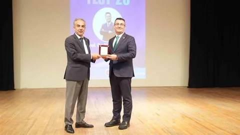 Ege Üniversitesinde Veri ve Teknoloji Zirvesi