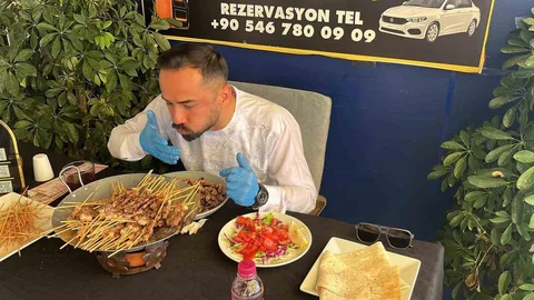 Antalya'da Çöp Şiş Yarışması Sonucu