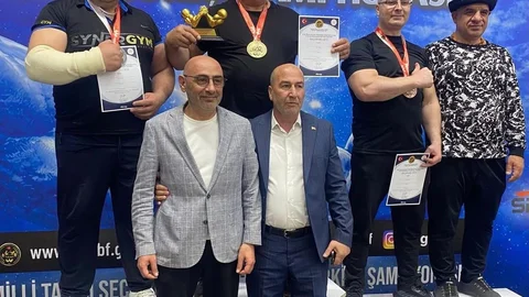 Bayburtlu Sporcular Yalova'da Başarı Elde Etti