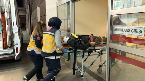 Yüksekten Düşen İşçi Hastaneye Kaldırıldı