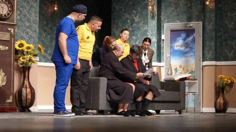 Düzce'de Tiyatro Sezonu Açıldı