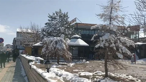 Özalp’ta Nisan Yağışı Etkili Oldu