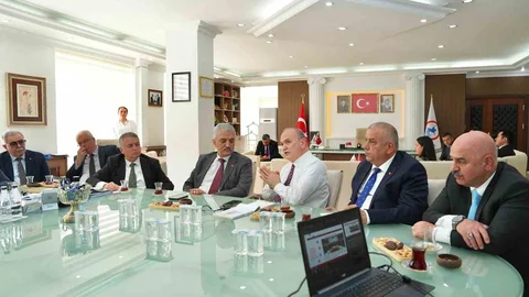 Düzce'de Ekonomi Zirvesi Toplantısı