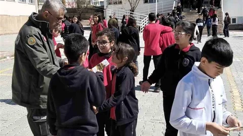 Elazığ'da Öğrencilere Yangın Eğitimi