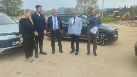 Kuşadası'nda Okul Alanları İncelemesi Yapıldı