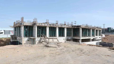 Çayırova'da Hastane ve Lise İnşaatı Devam Ediyor