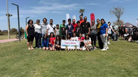 Tunceli Ortaokulu Türkiye Üçüncüsü Oldu