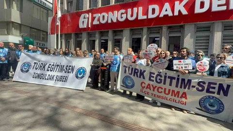 Zonguldak'ta Eğitimciler Protesto Eylemi Düzenledi
