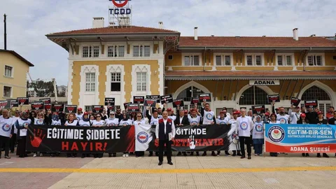 Adana'da Eğitimciler Saldırıyı Kınadı