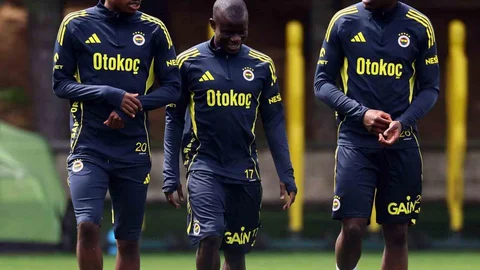 Fenerbahçe Çaykur Rizespor Maçına Hazırlanıyor