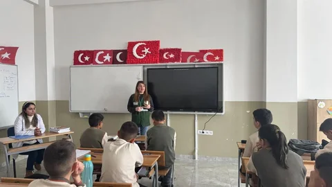 Kars'ta Yeşilay'dan Sağlıklı Yaşam Eğitimi