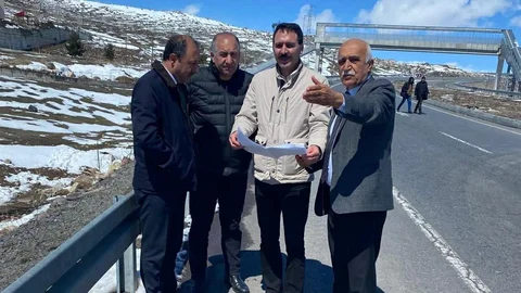 Çıldır'da Yol Düzenleme Çalışması Başladı