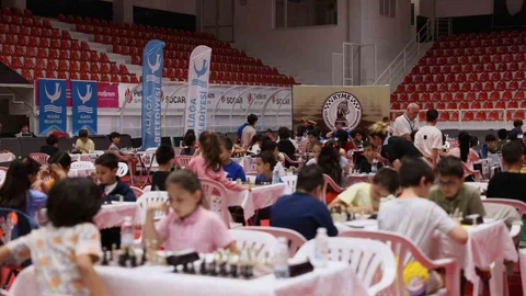 Aliağa'da Satranç Turnuvası Başlıyor