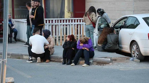 Kahramanmaraş'ta Yaralı Öğrencilerin Bekleyişi Devam Ediyor