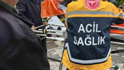 Burdur'da Bıçaklı Kavga Yaşandı