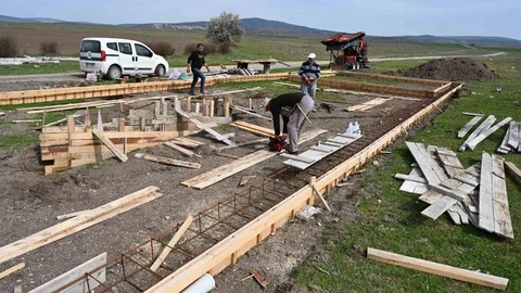 Kümbet Akpınar Mahallesi'nde Koyun Yıkama Yeri Yapılıyor