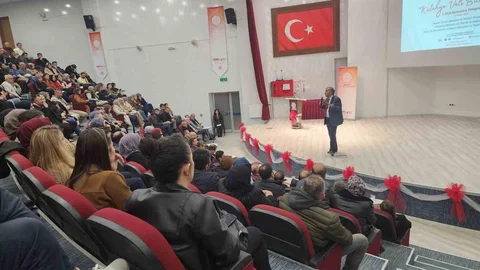 Kütahya'da Veli Buluşmaları Programı Düzenlendi