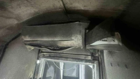 İskenderun'da Konteyner Yangını Sonucu 2 Yaralı