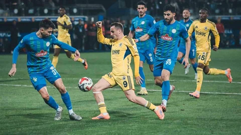 Fenerbahçe Çaykur Rizespor ile Karşılaşıyor