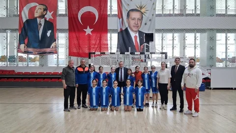 Bilecik'te Hentbol Müsabakaları Başladı