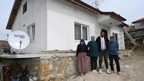Isparta'da Evi Yanan Aileye Yeni Ev Yapıldı
