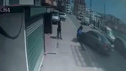 Kocaeli'de Motosikletliye Çarpma Olayı