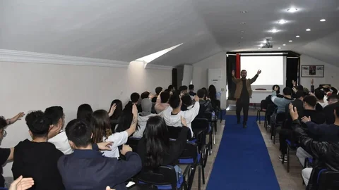 Köyceğiz'de Sağlıklı Gençlik Semineri Düzenlendi
