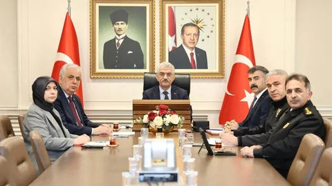 Düzce'de Okul Güvenliği Toplantısı