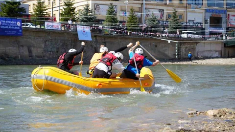 Bayburt’ta Rafting Şampiyonası Başladı