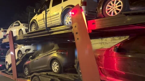 Sıfır araçların taban kısmında un çuvallarına zulalanmış şekilde uyuşturucu ele geçirildi