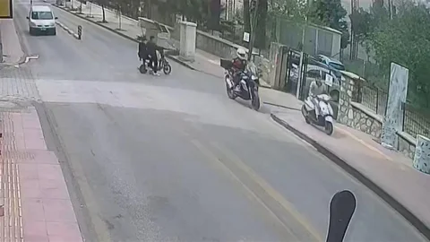Aydın'da Kaldırımdan Kaçan Motosikletli