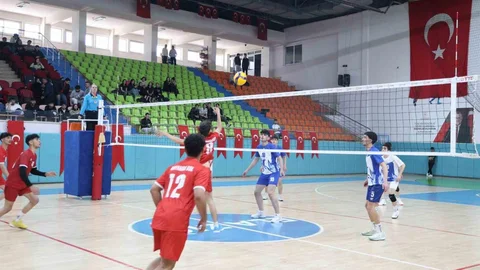 Elazığ'da Voleybol Müsabakaları Başladı