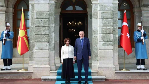 Cumhurbaşkanı Erdoğan Kuzey Makedonya ile Görüştü