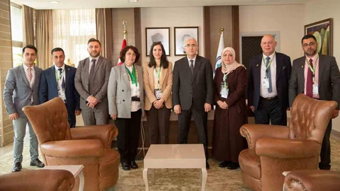 Eskişehir'de Uluslararası Eğitim Haftası Düzenlendi
