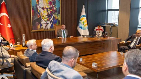 Mersin Mezitli'de Esnaf ve Belediye Buluşması