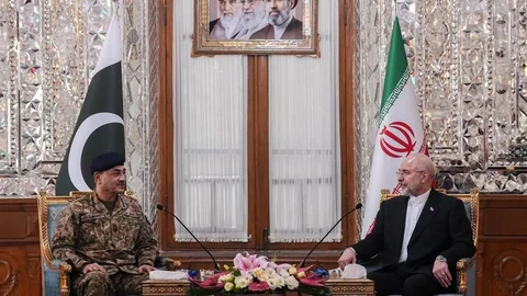 İran Meclis Başkanı Galibaf’tan Lübnan Açıklaması