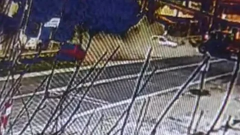 Kayseri'de Traktör ve Otomobil Çarpıştı