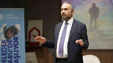 Rektör Akkaya'dan Dinleme Eğitimi