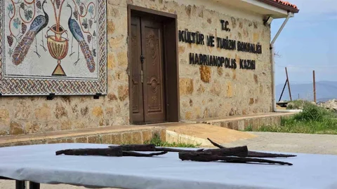 Karabük'te 1500 Yıllık Bıçak Seti Bulundu